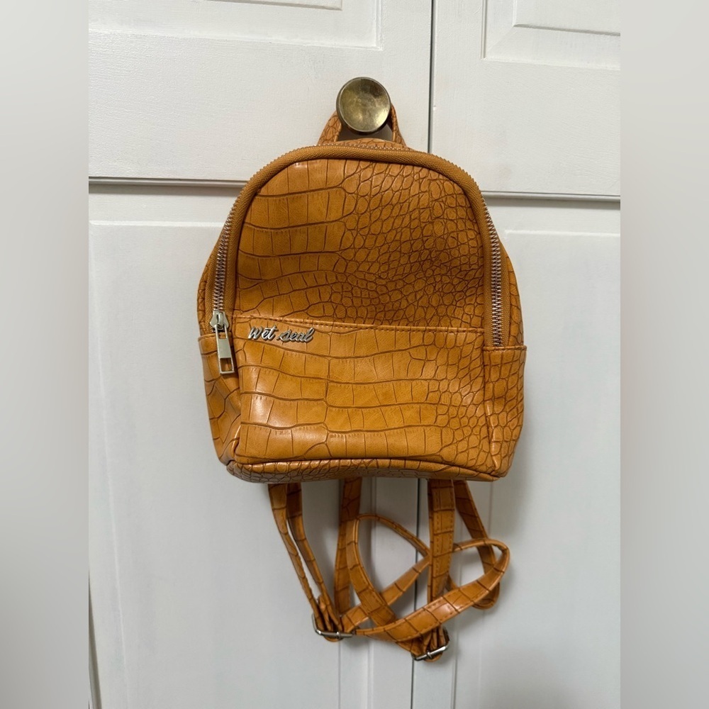NWOT Y2K Wet Seal Tan Animal Print Micro Purse Backpack
